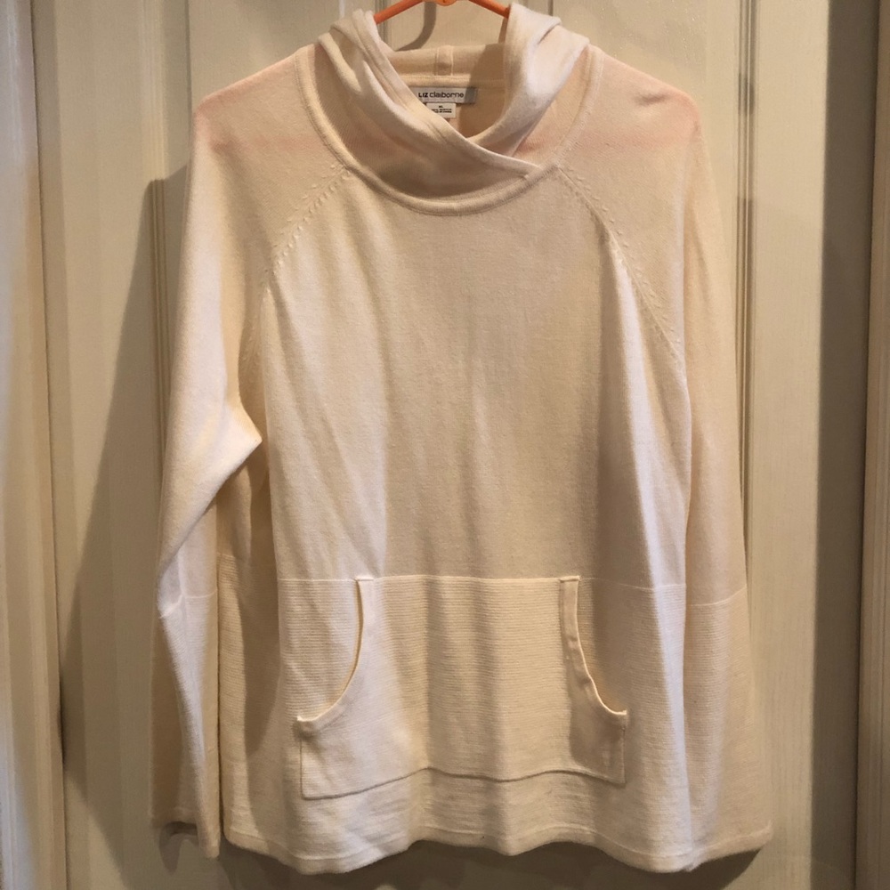 Liz Claiborne cream sweater